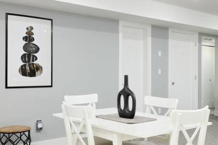 Bright New 1 Bedroom Private Secondary Basement Suite North Vancouver Exterior foto